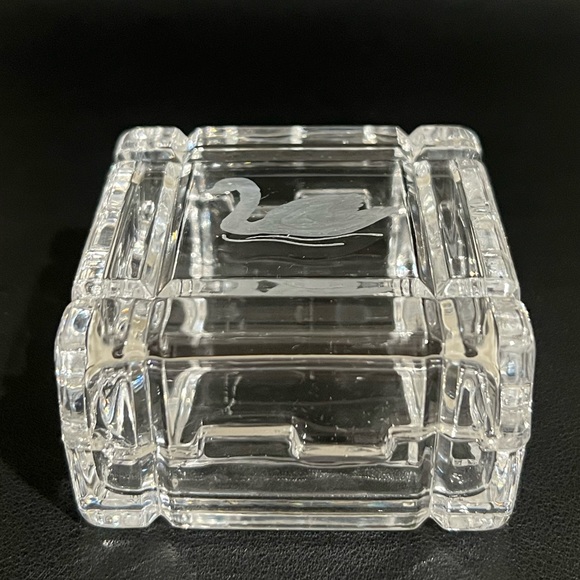Square Clear Crystal Jewelry Trinket Box w/Lid Etched Swan Italy - Picture 3 of 9